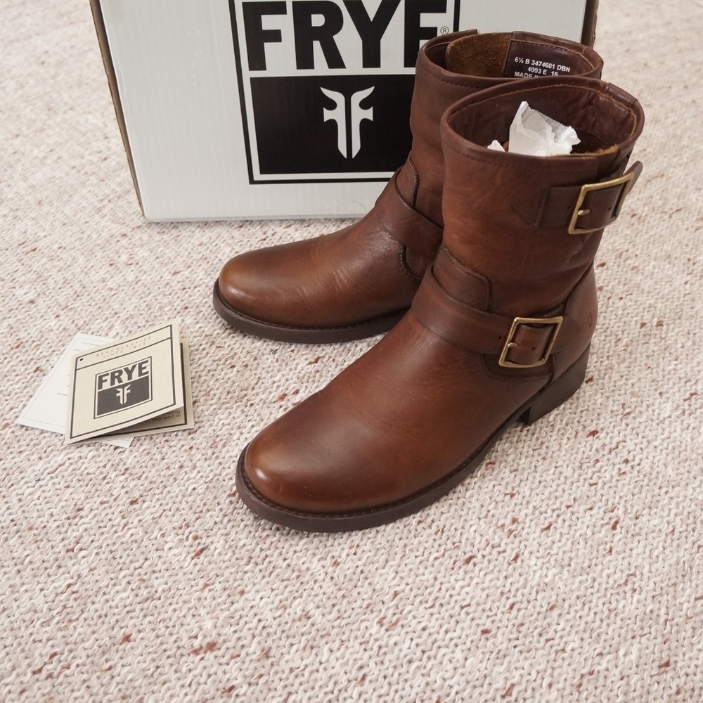 Frye brown Vicky Engineer boots